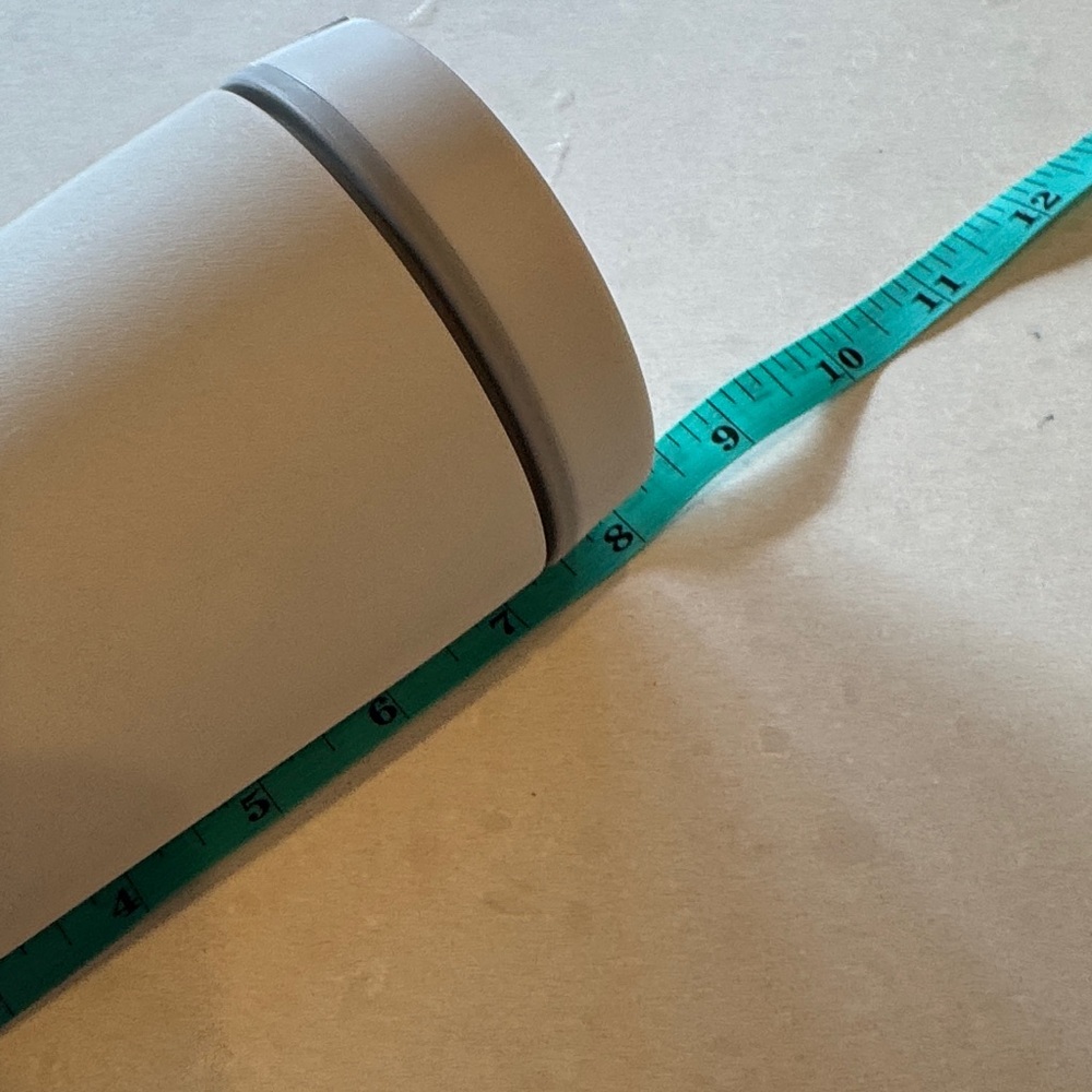 Thermos Cream Insulated Bottle - Picture 3 of 11